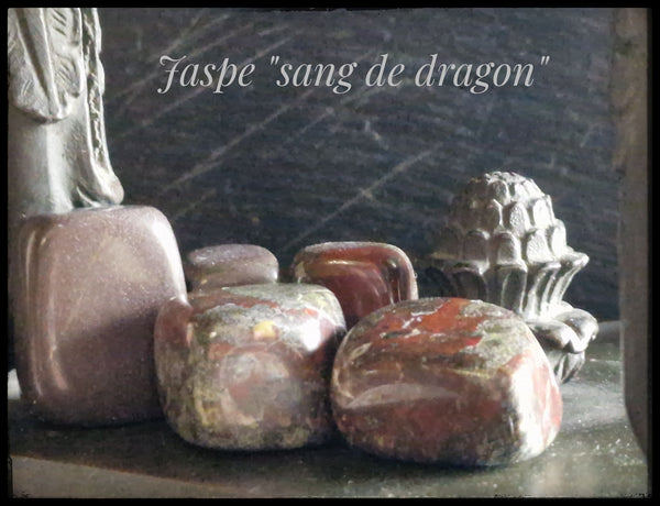 Jaspe Sang de Dragon en pierre roulée